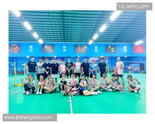 赛后复盘：广州羽毛球队与上海羽毛球队的团队协作与战术分析